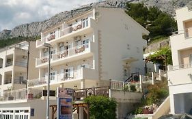 Villa Mily